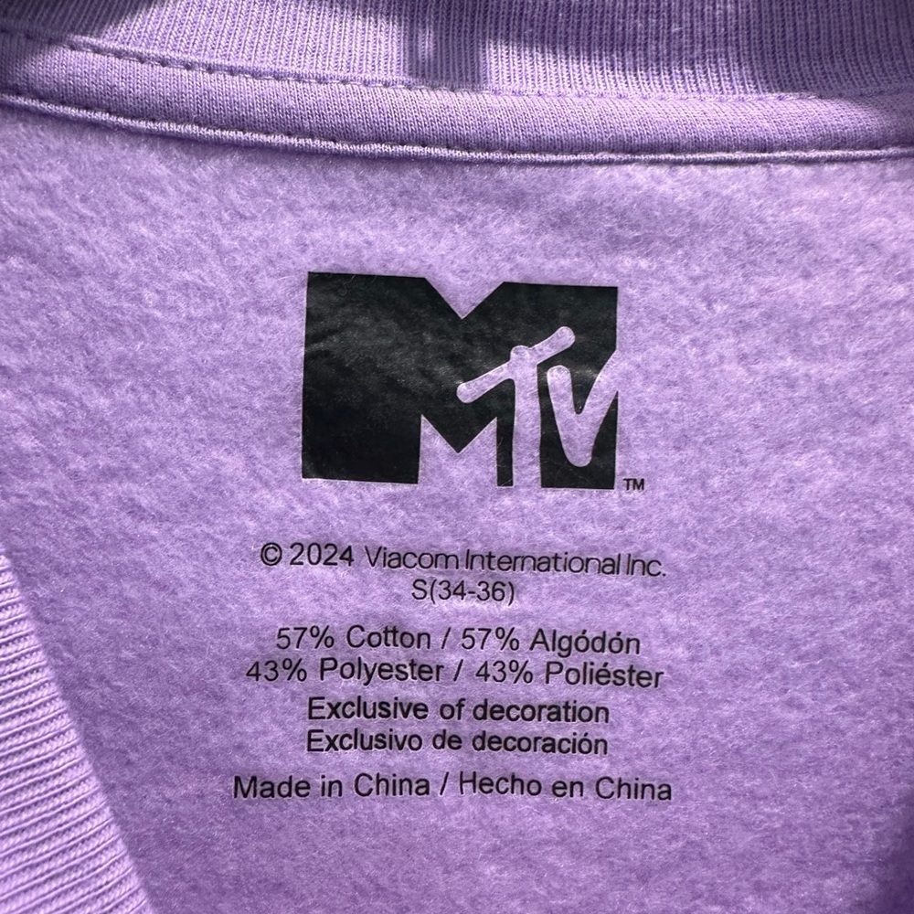 MTV Purple Sweater Size Small - Picture 5 of 5